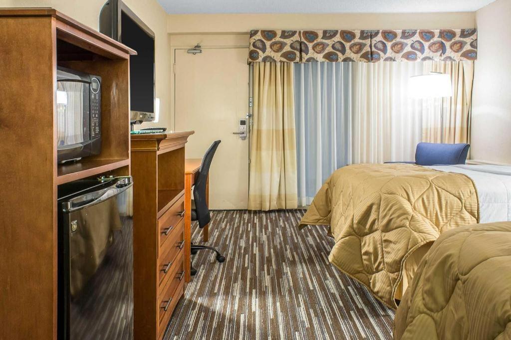 Lifestyle Inn Cedar Falls Eksteriør bilde